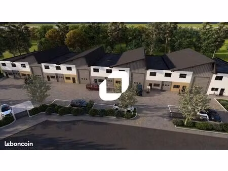 local d'activité 211 m²