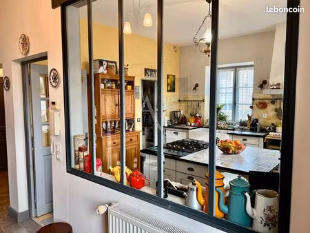 maison 9 pièces 200 m²