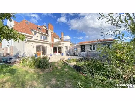 maison 6 pièces 148 m²