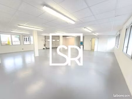 bureaux 347 m²