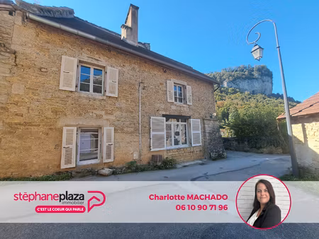 maison de village en pierre baume les messieurs 5 pièces  125 m2  cave voutée  garage  cou