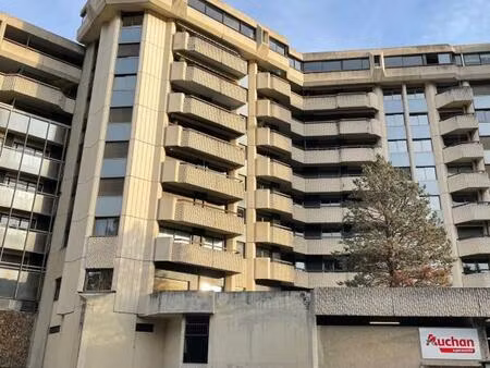 box - res. l'europeen