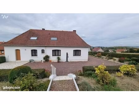 pavillon 7 pièces 184 m²
