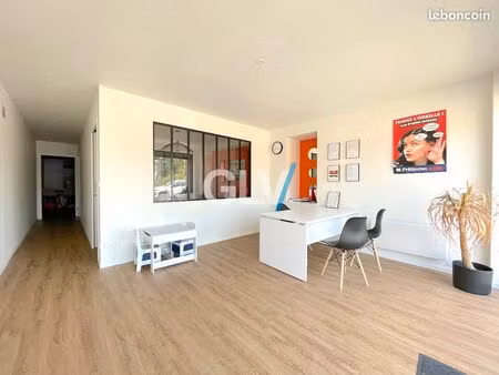 local commercial 60 m² baisieux