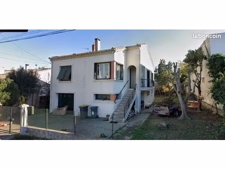 villa charmante 5 pièces dans quartier calme et proche commerces