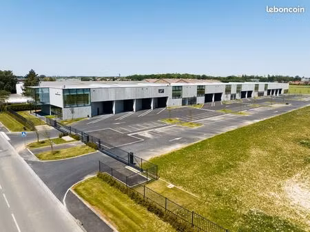 a louer entrepot 528 m²