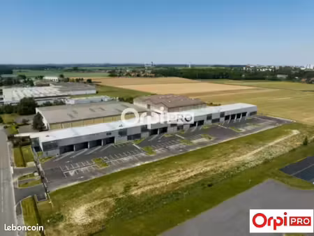 local d'activité 707 m²
