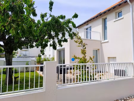 location maison 5 pièces 82 m² à tours (37000)  1 390 €