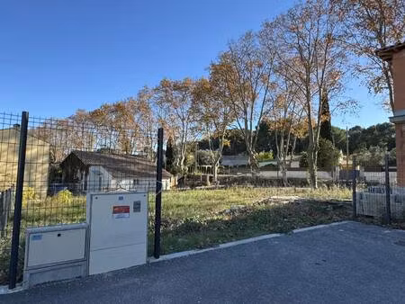 terrain constructible viabilisé à vendre