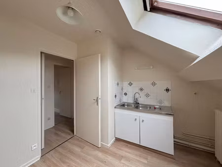 appartement à louer 2 pièces 35.6 m² - grand-charmont (25) - 465€