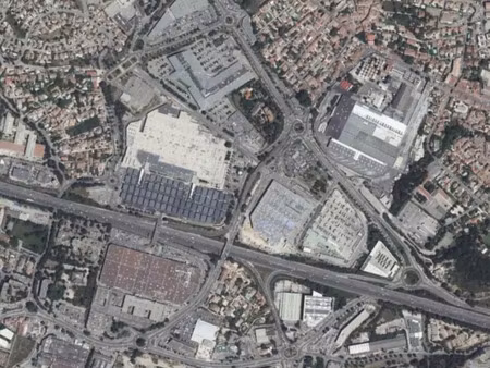 a louer local commercial 223 m2 marseille la valentine