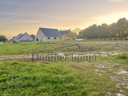 beau terrain constructible de 620m2