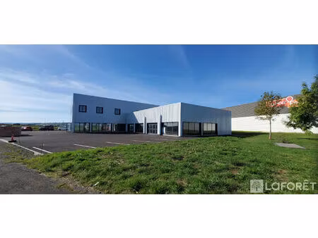 a louer locaux neufs à saint-flour