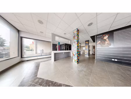 local commercial à louer à deux pas du centre-ville de belfo