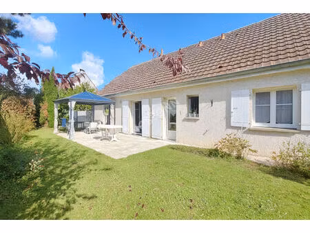 maison à vendre à crissey - 5 pièces  3 chambres  jardin  garage  combles aménageables.