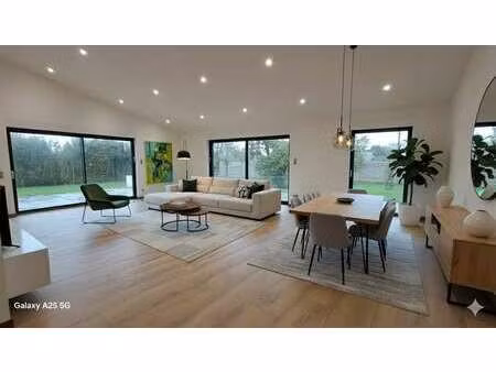 vente maison à vouillé-les-marais (85450) : à vendre / 140m² vouillé-les-marais