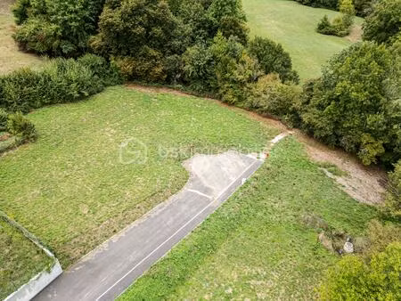 lotissement de 1 056 m² à lornay