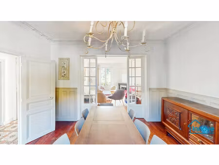 meulière familiale d'exception de 11 pièces sur 4 niveaux ?