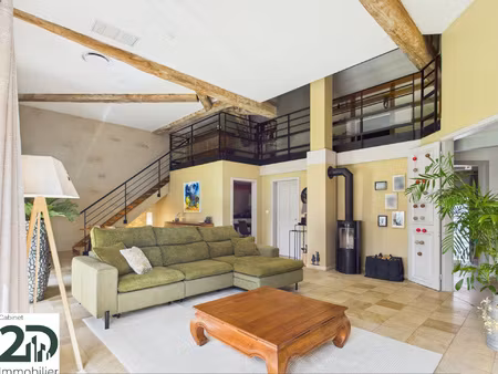 propriété d'exception de 198m2 à vic sur seille