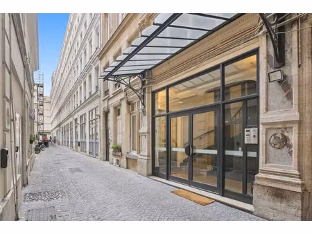 300 m2 - climé - bien aménagé - grands boulevards