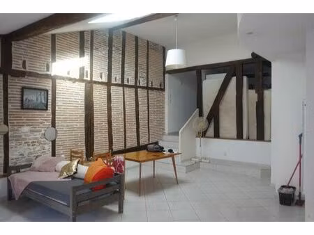 location appartement 2 pièces 72m² realmont 81120