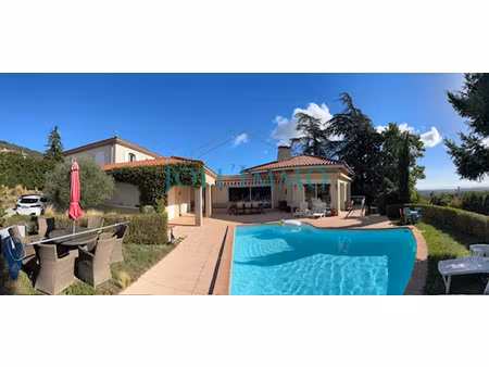 superbe villa 10 pieces 320 m2 piscine