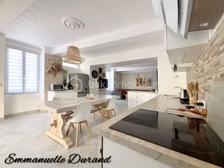 maison de ville de 224 m² à mornas