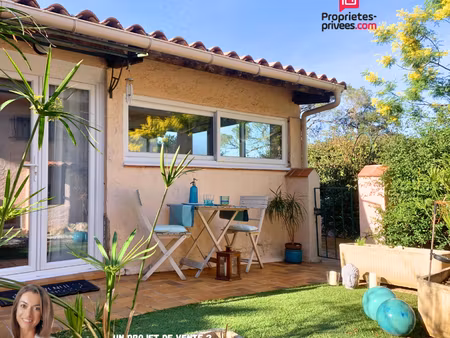 très beau rdj d'environ 77m² proche de la mer !