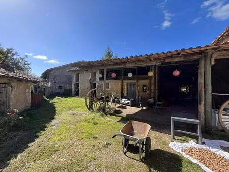 ferme saint front d'alemps avec terrain et dépendances