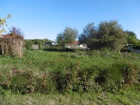 terrain 666 m2
