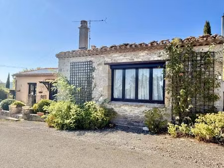maison de caractère de plain-pied rénovée avec piscine