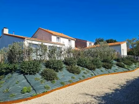 vente maison à saint-léger-les-vignes (44710) : à vendre / 160m² saint-léger-les-vignes