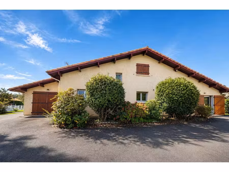 vente maison 4 pièces 125 m² saugnac-et-cambran (40180)