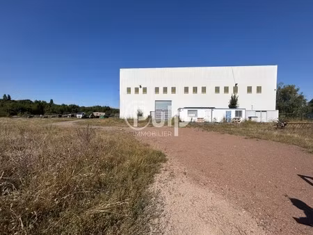 location local commercial 4 pièces