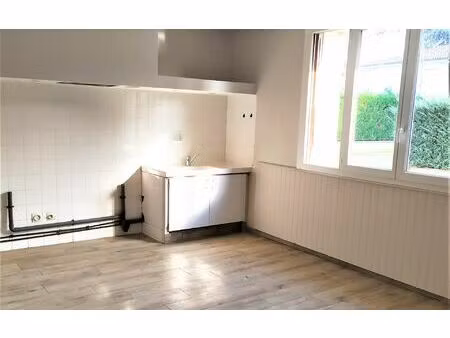 location appartement  98 m² t-4 à saint-juéry  671 €