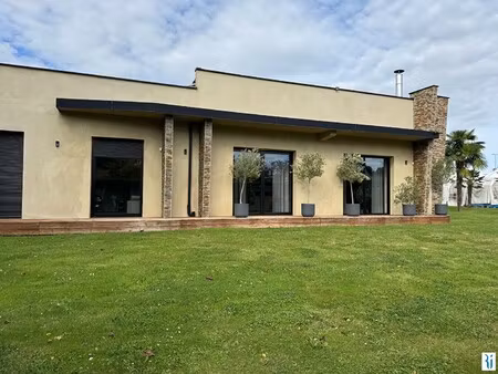 maison de luxe à vendre dans le quartier beguiniere