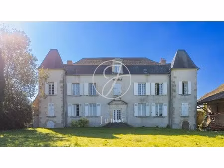 maison de luxe à vendre à champvert