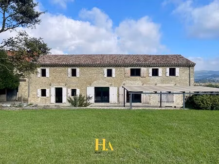 maison de luxe à vendre à puy-saint-martin
