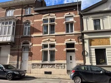 option ! maison de caractère 3 à 5 chambres av jardin