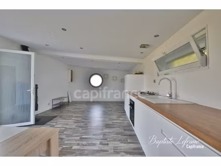 maison de plain-pied avec jardin à la chapelle saint laud - 55 m² habitables - 3 pièces