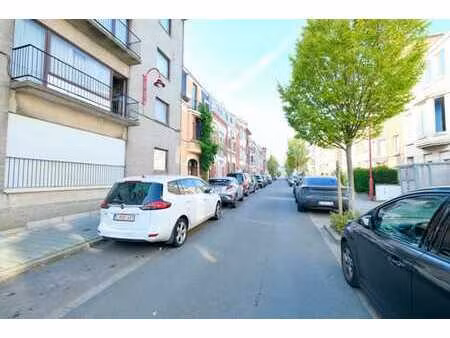 sous option !! app 2 ch dans une petite copropriété de 2 éta