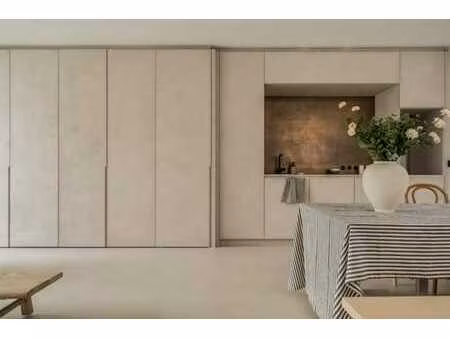 une combinaison rêvée de travail et de vie dans deux apparte