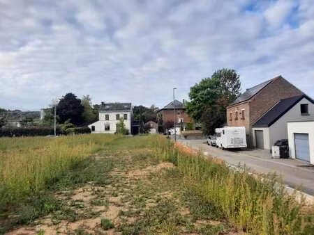 terrains idéalement situés  libres de constructeur