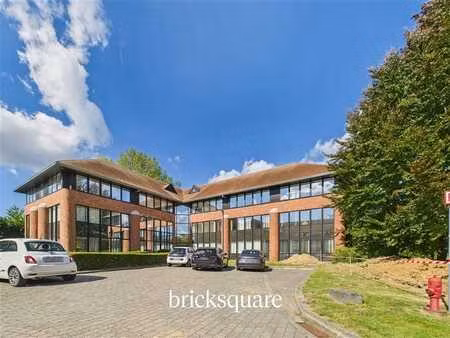 immeuble de bureaux dans le prestigieux waterloo office park