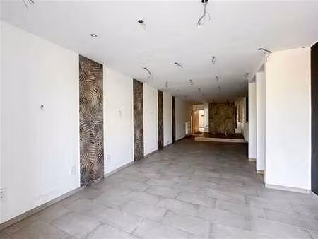 commerce - local polyvalent