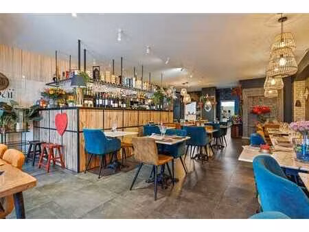 rez-de-chaussée commercial dans le centre