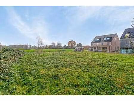 terrain à bâtir exclusif de 15 ares 97 ca pour 4 facades