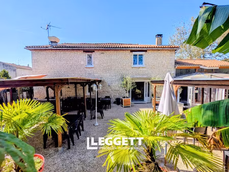 boutique 8 pièce(s)  mansle