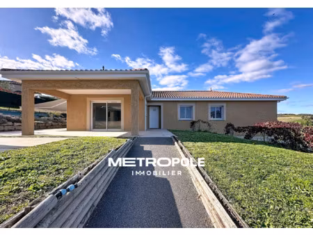 maison familiale 146 m2 à saint-vérand 5 chambres & piscin