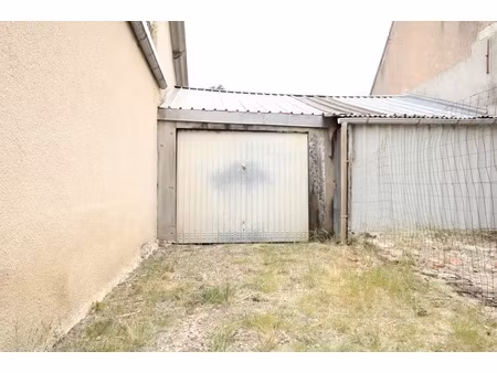 vente parking 25 m² à vatan (36150)  15 000 €